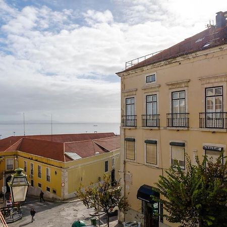Colourful Alfama Apartment Lissabon Buitenkant foto